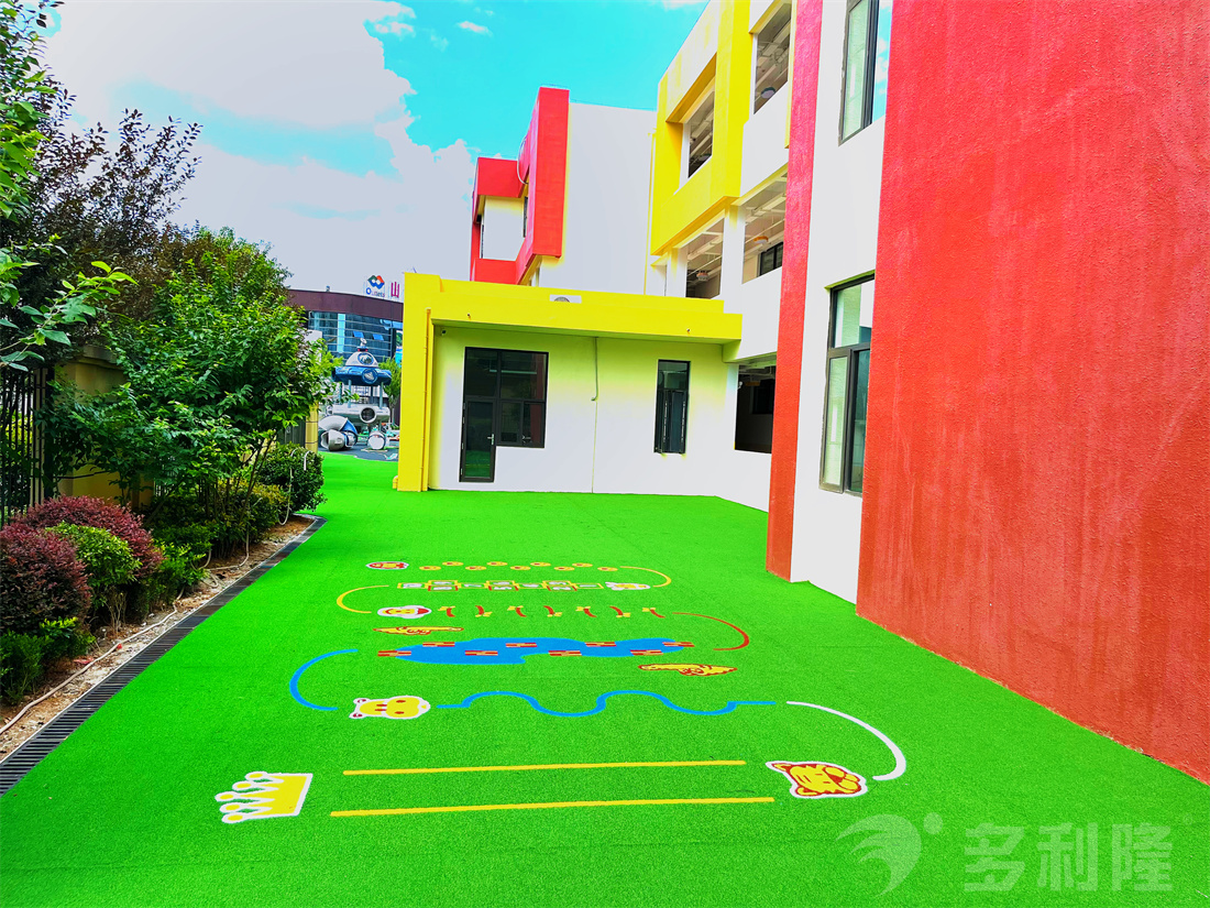 幼兒園戶外場(chǎng)地設(shè)計(jì)，幼兒園專用地彈坪